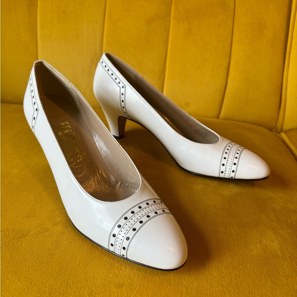 Ferragamo White Leather Pumps Accented With Stitching & Inlaid Dots – Italy